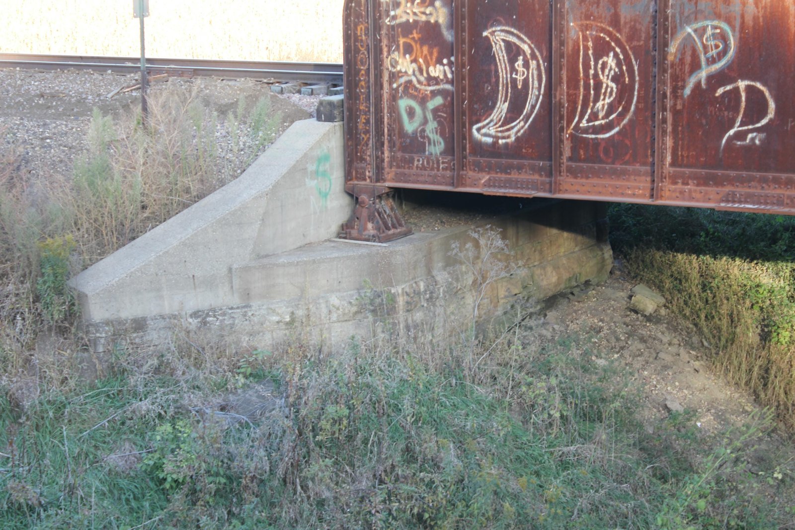 North abutment